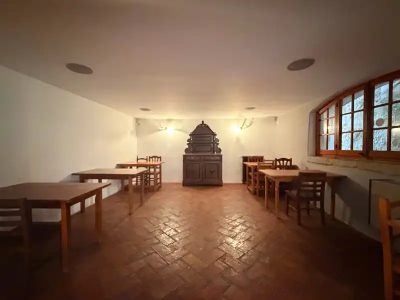 Comedor de Edificio en venta en La Bisbal d'Empordà