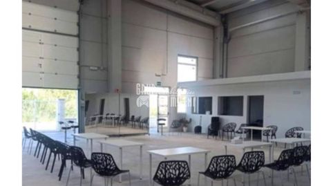 Foto 3 von Fabrikhallen zum Verkauf in Montserrat, Valencia