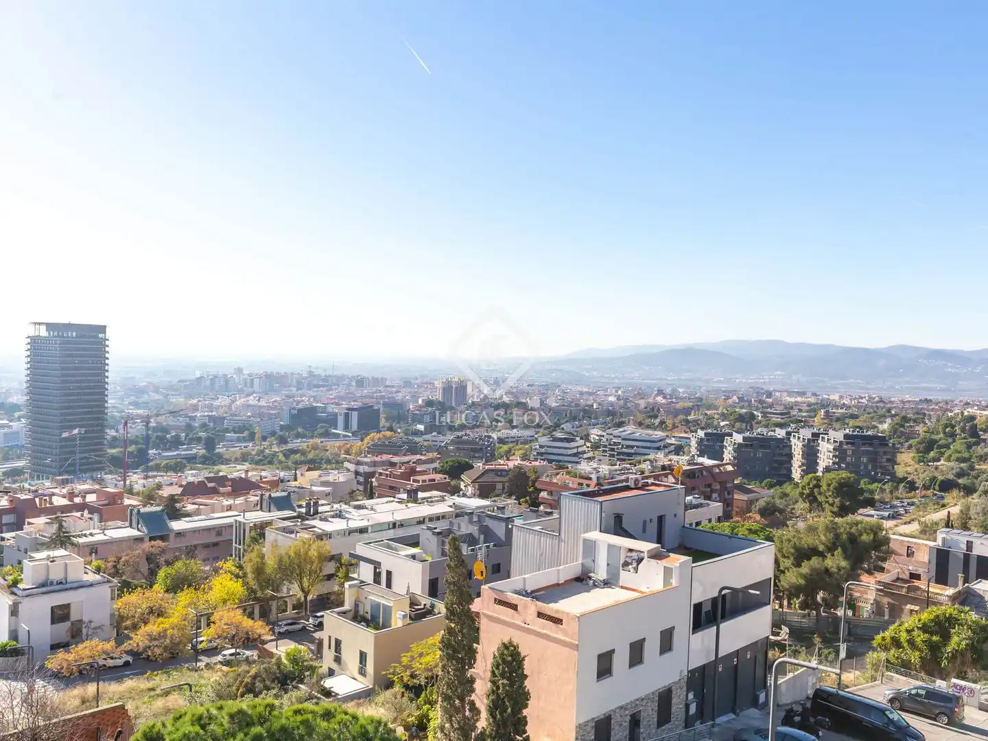 Vista exterior de Casa o xalet en venda en Esplugues de Llobregat amb Aire condicionat, Calefacció i Parquet