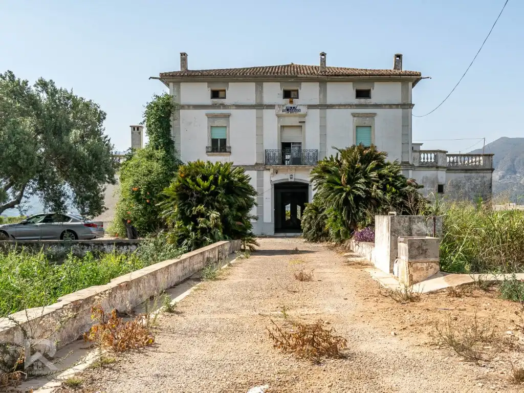 Exterior view of Houses for sale in Benifairó de la Valldigna