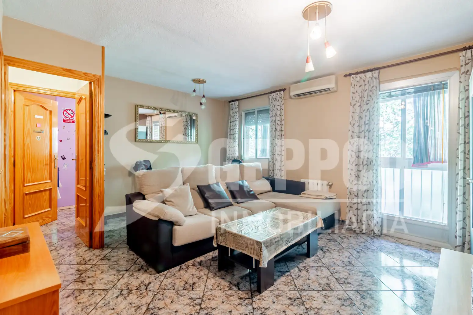 Living room of Flat for sale in Alcalá de Henares  with Air Conditioner, Heating and Terrace