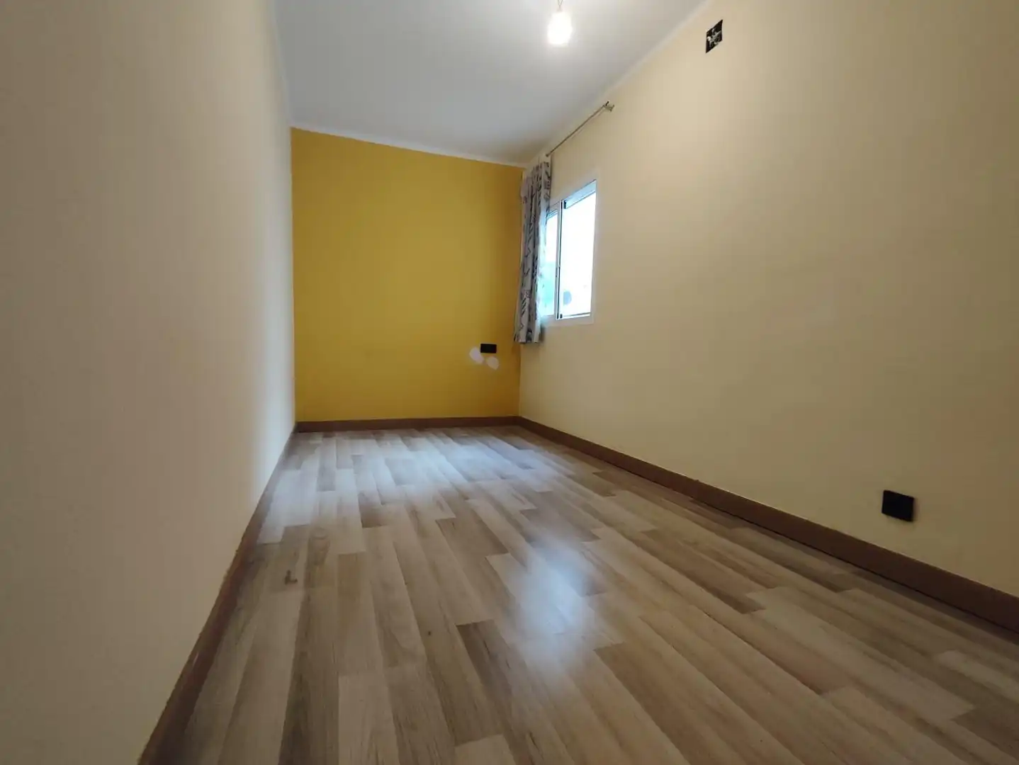 Dormitori de Pis en venda en Montornès del Vallès amb Aire condicionat i Parquet