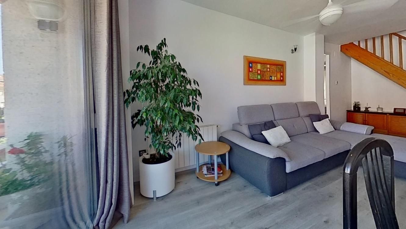Sala d'estar de Àtic en venda en Sant Pere de Ribes amb Aire condicionat, Calefacció i Parquet
