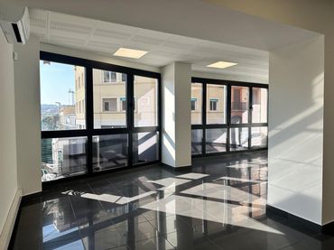 Oficina amb ascensor de lloguer a Passeig PERE III