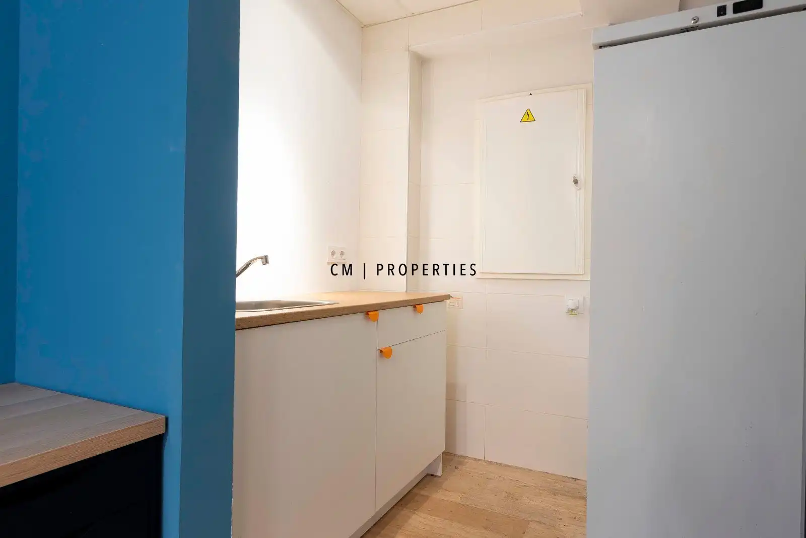 Büro zur Miete in Campos Crespo 16, Safranar