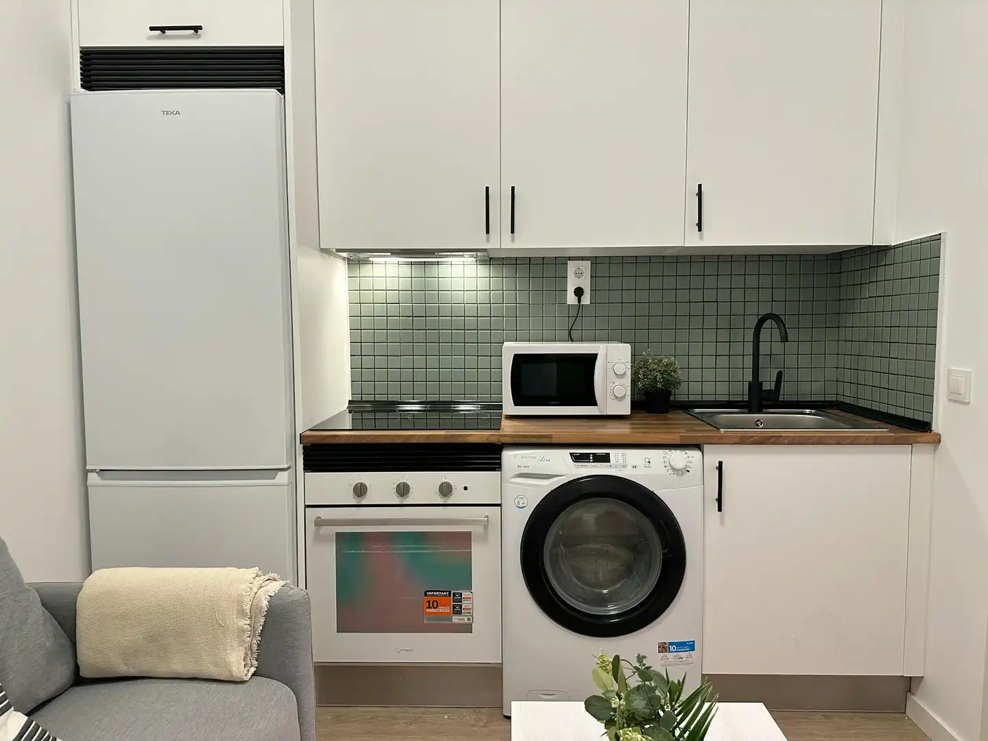 Cocina de Piso de alquiler en Madrid con Calefacción, Amueblado y Lavadora