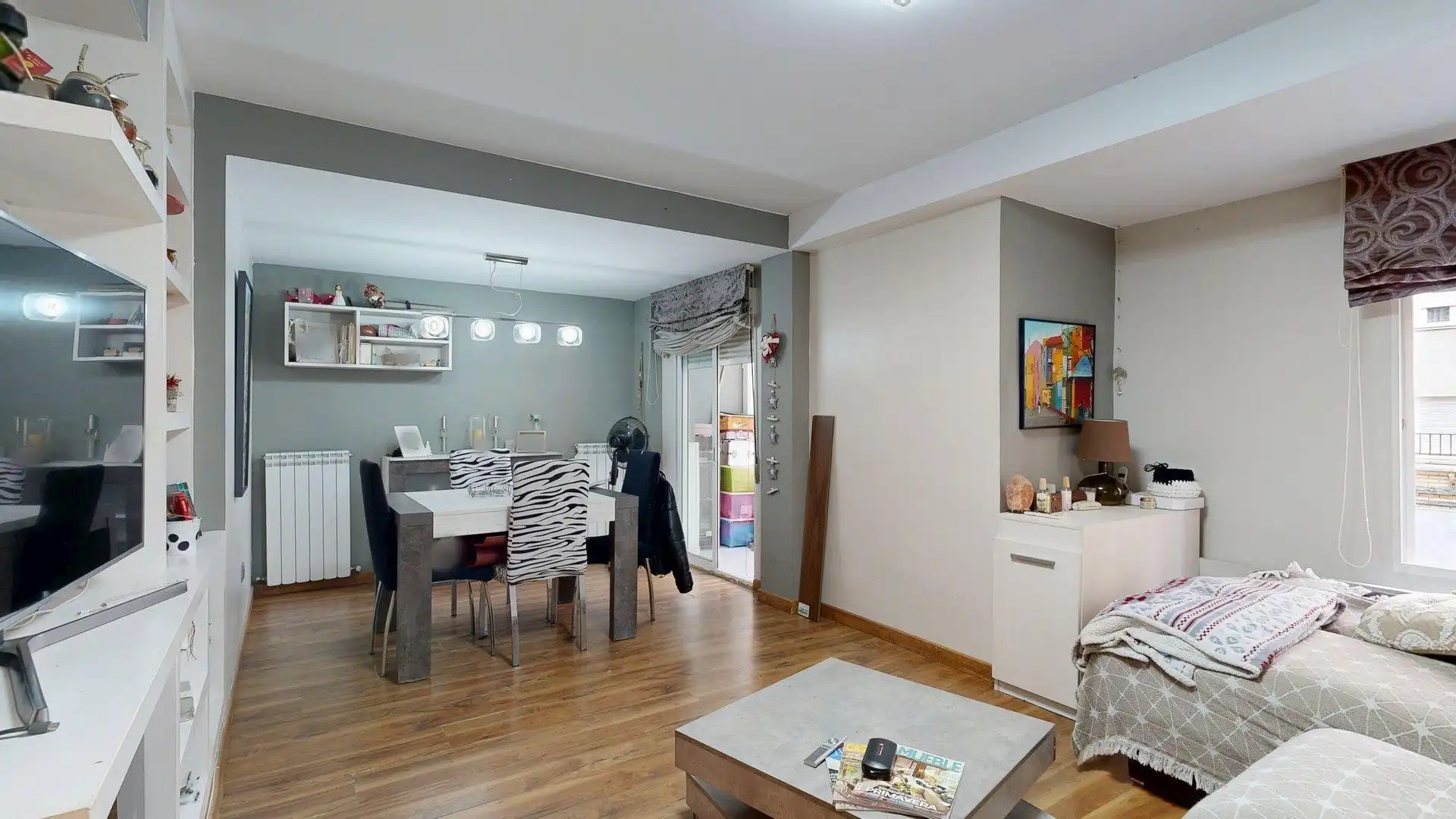 Wohnzimmer von Wohnung zum Verkauf in Zaragoza mit Heizung, Terrasse und Balkon