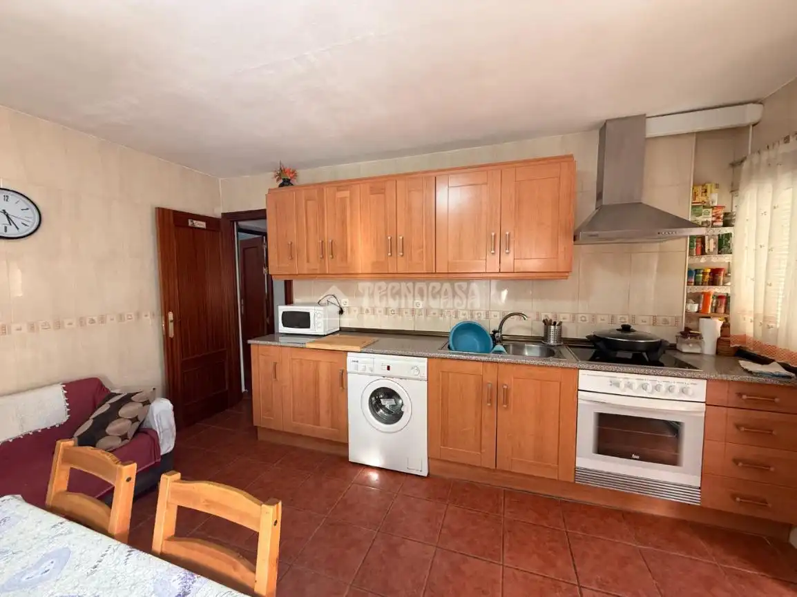 Cocina de Casa o chalet en venta en Serracines con Calefacción, Jardín privado y Terraza