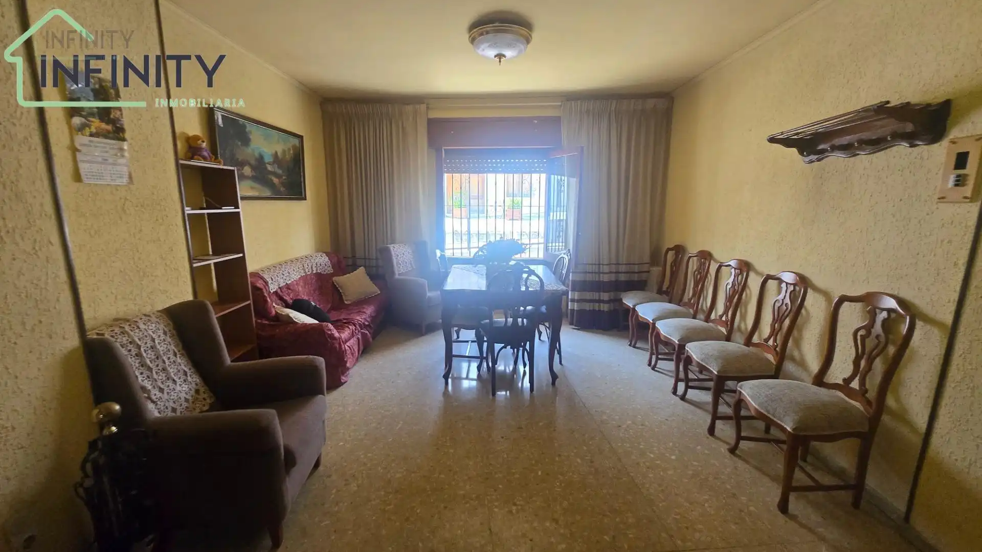 Sala d'estar de Casa o xalet en venda en Oliva amb Terrassa, Traster i Moblat