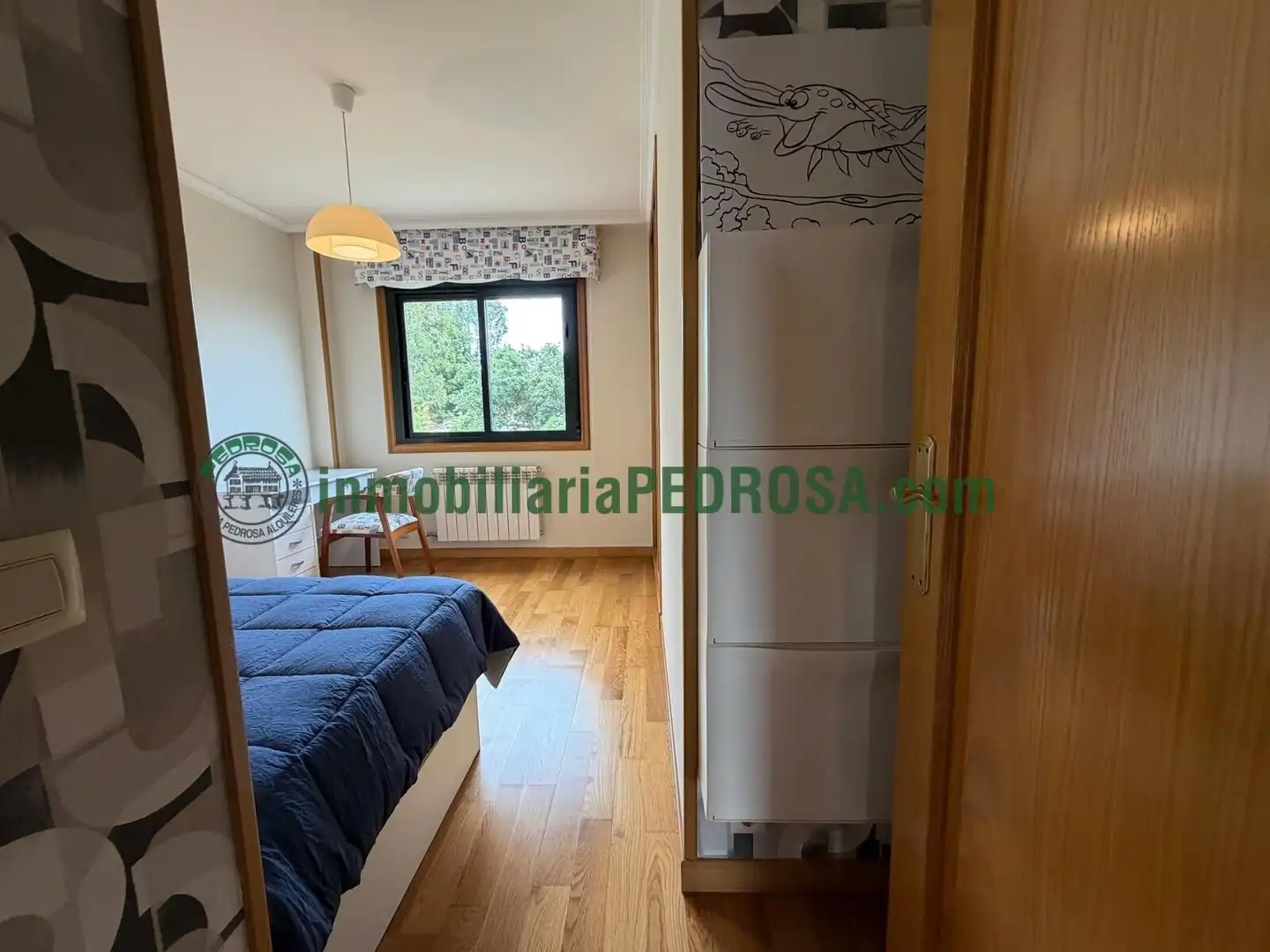 Schlafzimmer von Wohnung zur Miete in Poio mit Heizung, Abstellraum und Möbliert