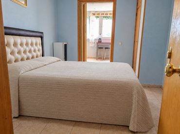 Pis amb balcó en venda a Usera