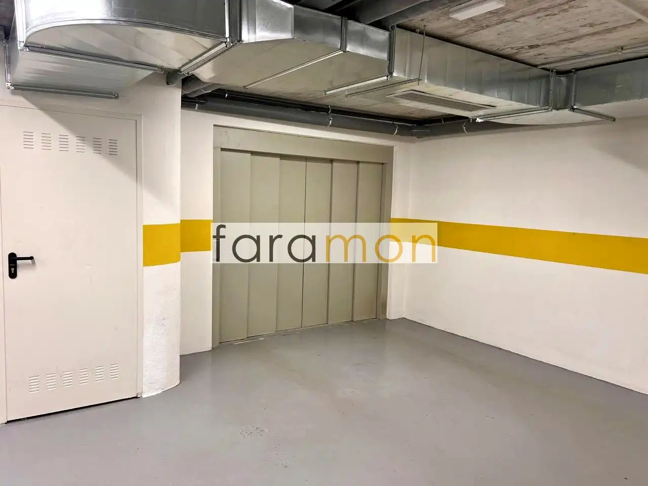 Parkplatz zum Verkauf in Praza de Compostela, imagen 2