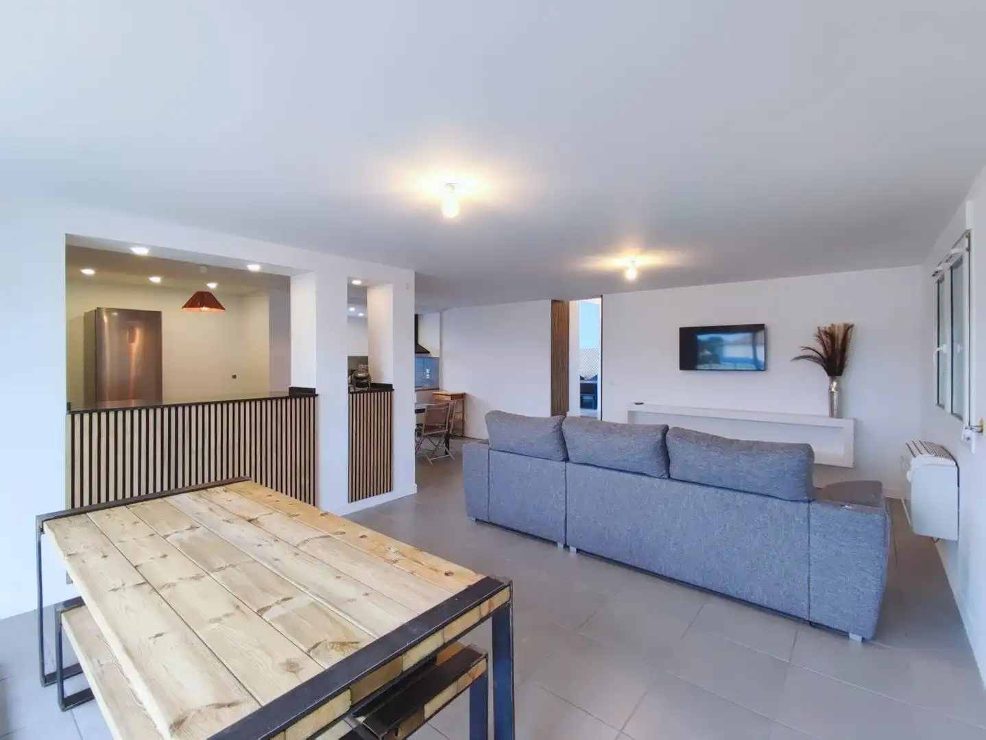 Sala d'estar de Casa o xalet en venda en Turís amb Calefacció, Terrassa i Piscina