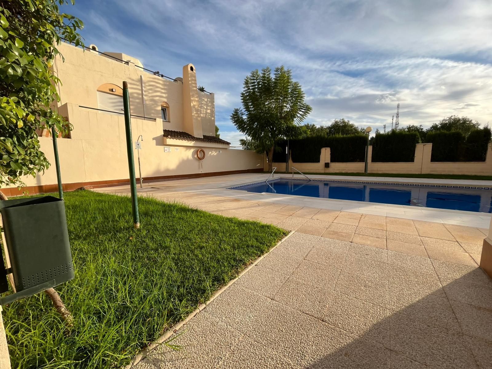 Piscina de Casa adosada en venta en Málaga Capital con Aire acondicionado, Calefacción y Jardín privado