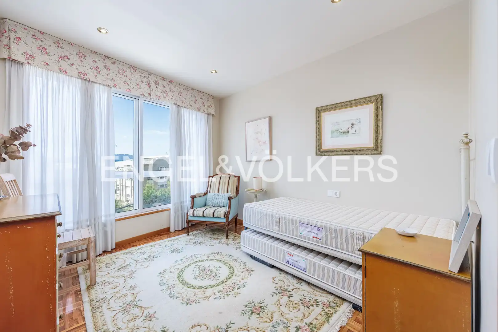 Bedroom of Apartments for rent in Vigo   with Heating, Private garden and Terrace