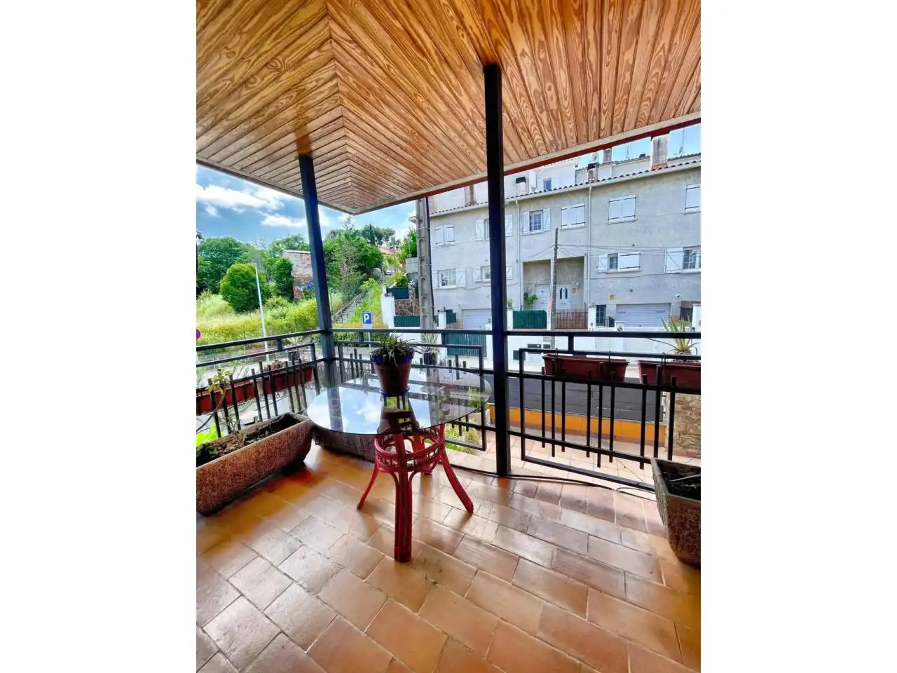 Vista exterior de Casa o chalet en venta en Cerdanyola del Vallès con Calefacción, Jardín privado y Terraza