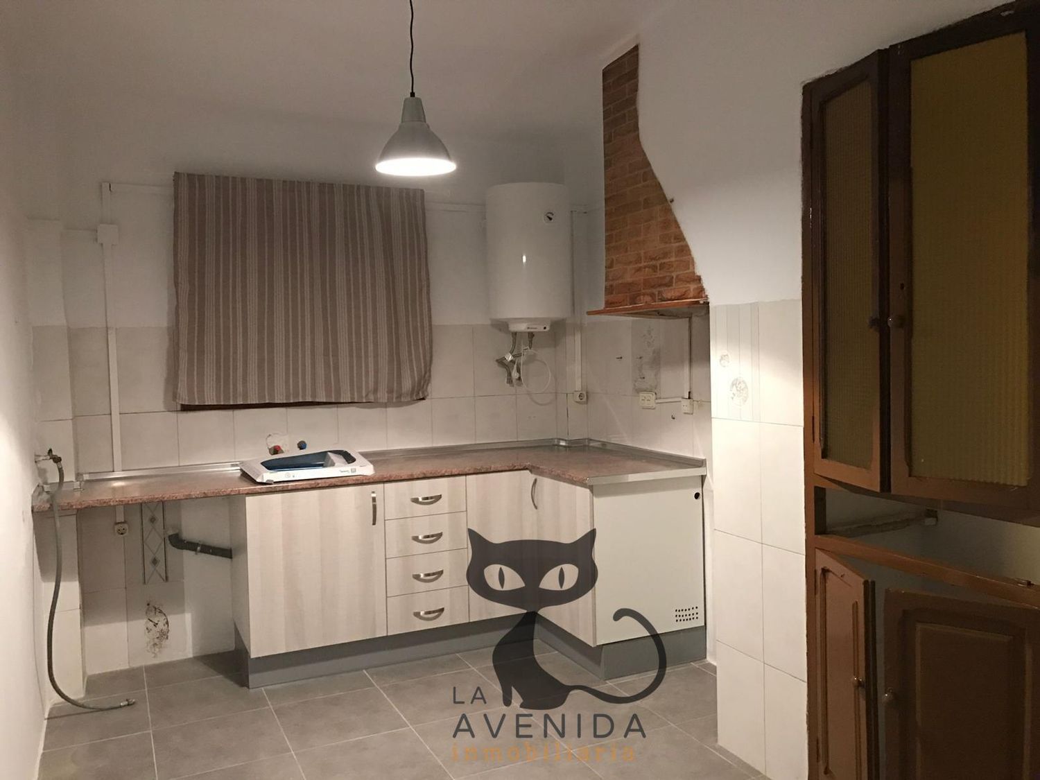 Cuina de Casa o xalet en venda en Benetússer amb Jardí privat i Terrassa