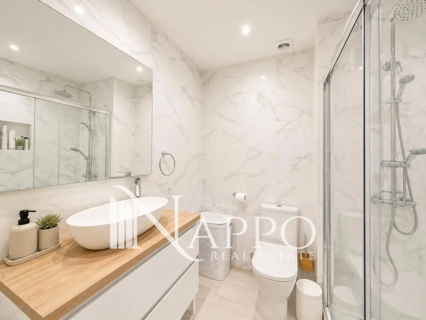 Bathroom of Flat for sale in Calvià  with Air Conditioner, Heating and Terrace