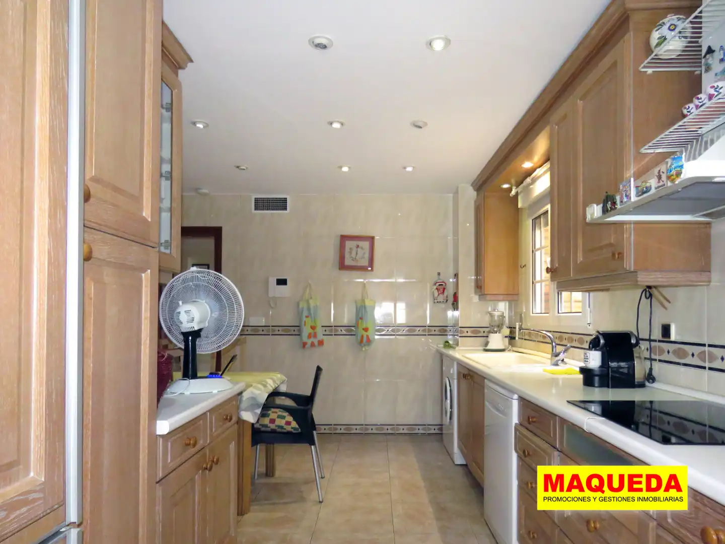 Kitchen of Flat for sale in Alcorcón  with Air Conditioner, Heating and Parquet flooring