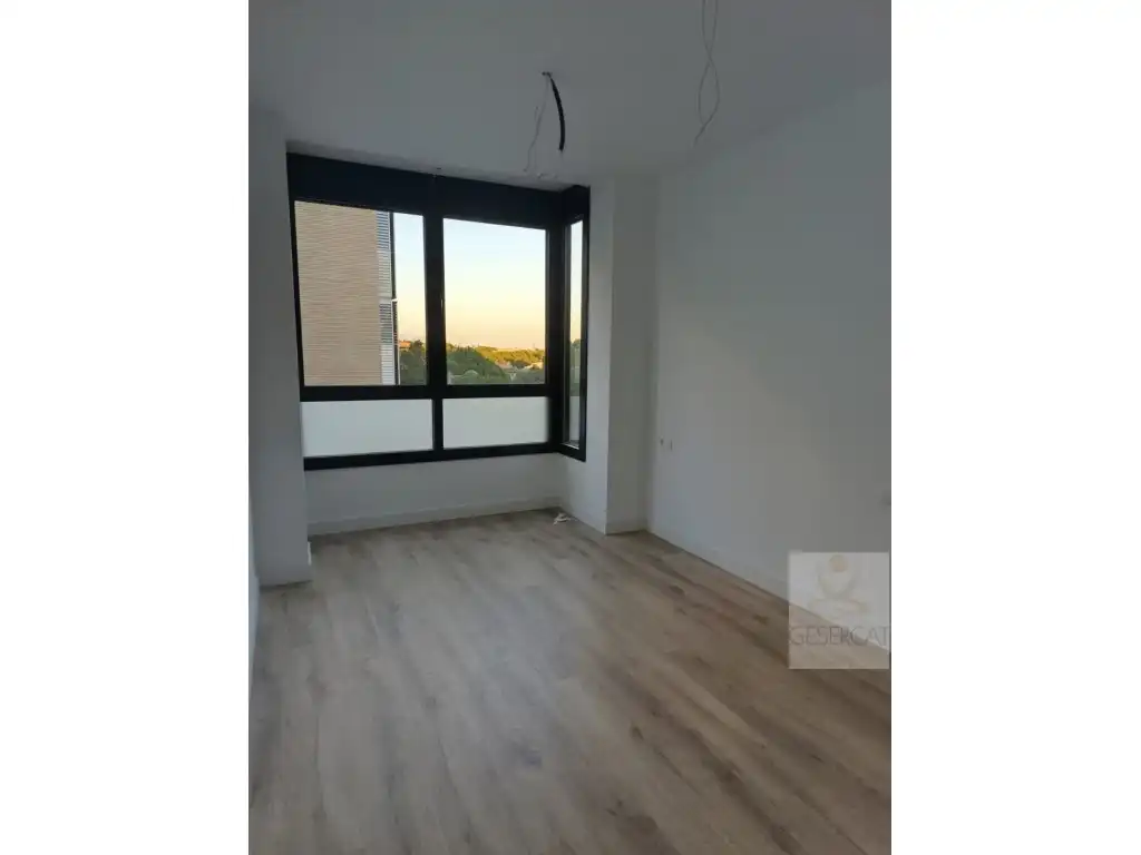 Wohnung zur Miete in Calle Benet Cortada, Volpelleres