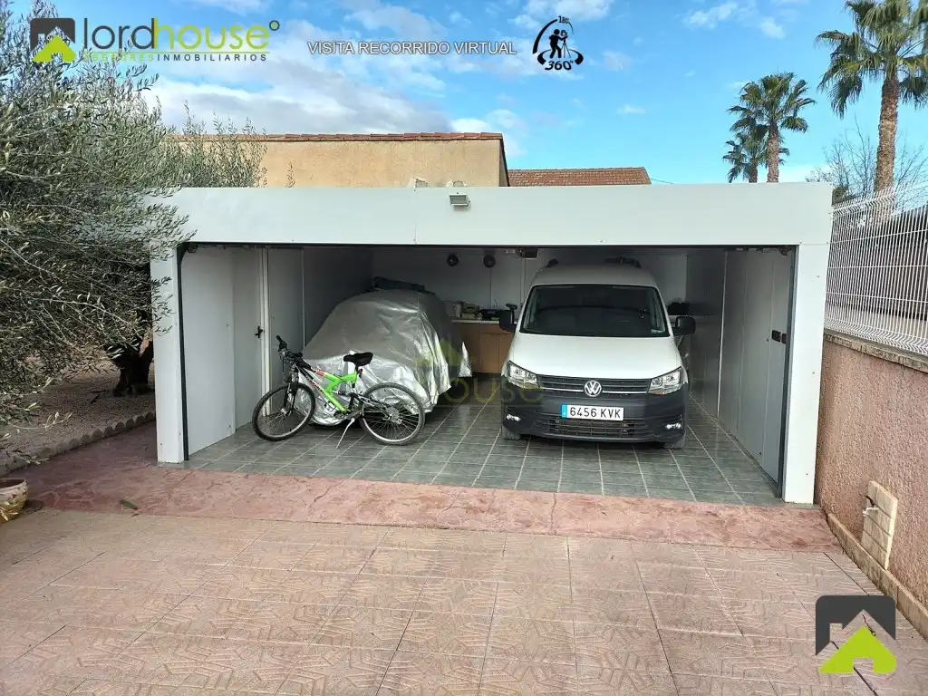 Parking of Houses for sale in Lorca