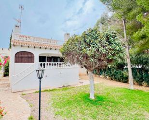 Jardí de Casa o xalet en venda en Orihuela amb Terrassa, Piscina i Balcó