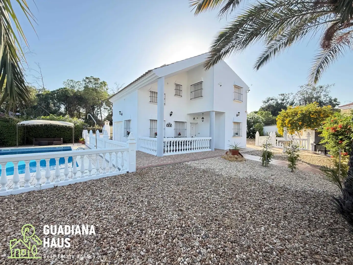 Exterior view of Houses for sale in Isla Cristina  with Air Conditioner, Heating and Private garden