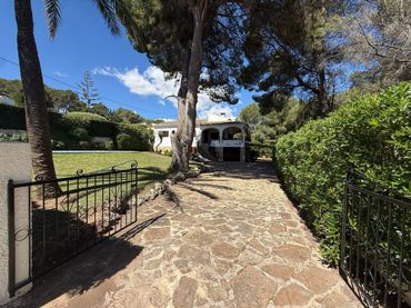 Villa con giardino in vendita a Cap Martí - El Tossalet - Pinomar