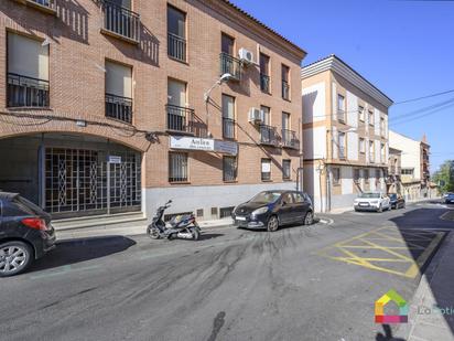 Exterior view of Flat for sale in  Toledo Capital  with Air Conditioner