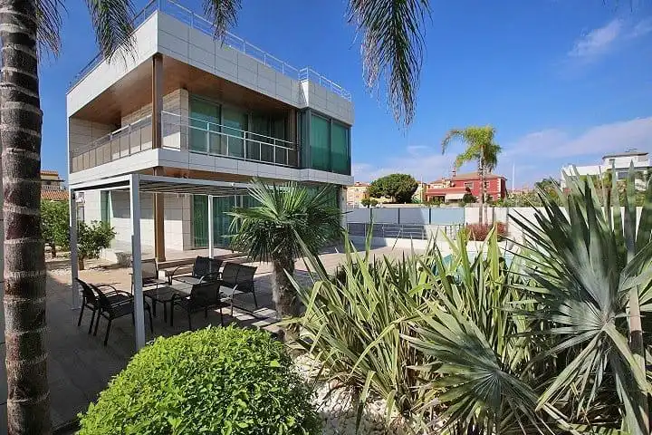 Detached house with pool for sale in Calle Calle Azorín, imagen 4