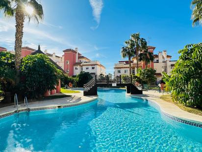 Vista exterior de Àtic en venda en Vélez-Málaga amb Aire condicionat, Terrassa i Piscina comunitària