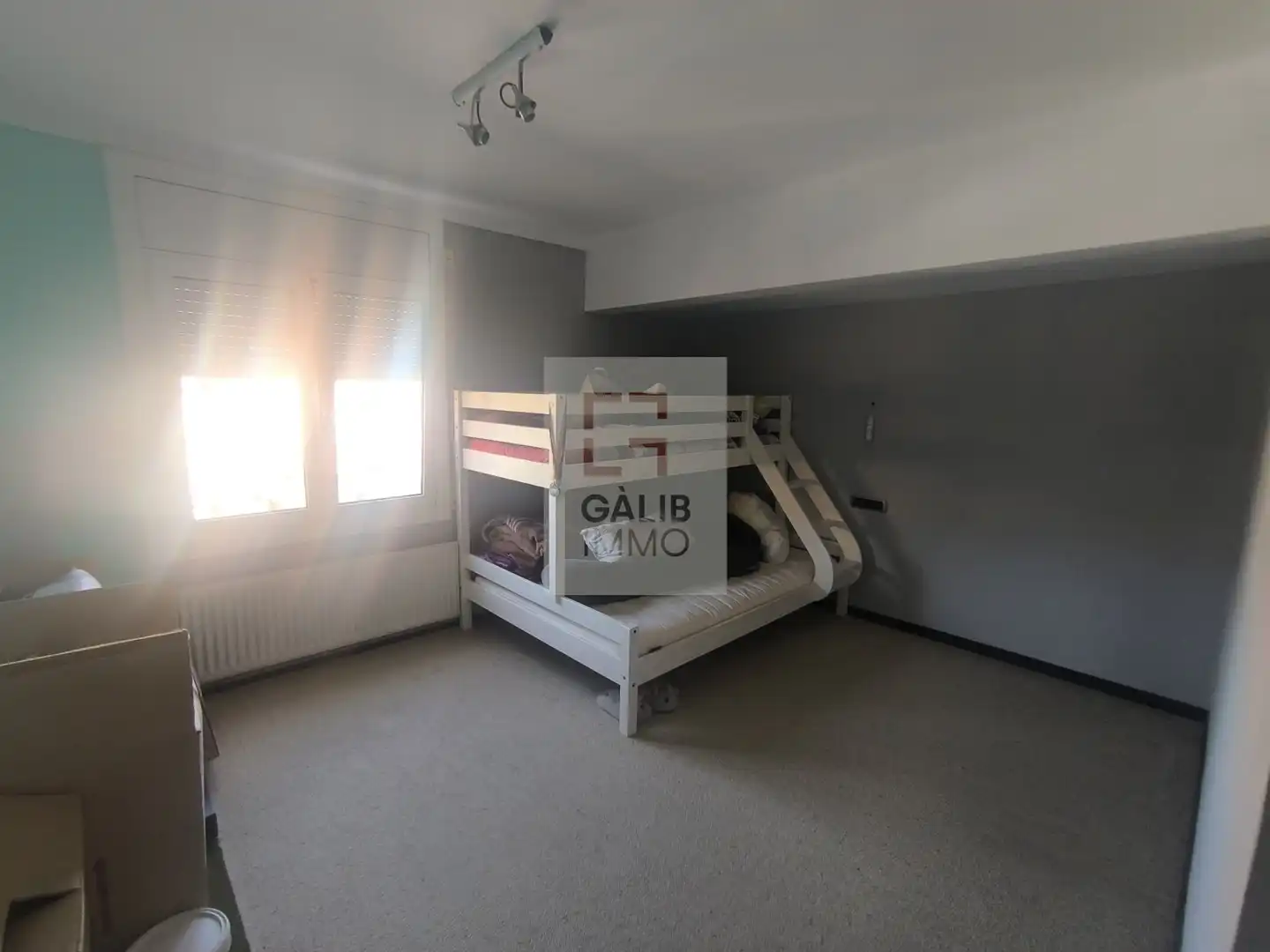 Habitación de Ático en venta en Figueres con Aire acondicionado, Calefacción y Terraza