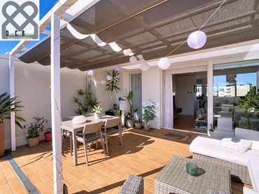 Penthouse with lift for sale in Calle de Joana Raspall