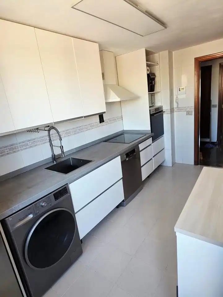 Cocina de Piso en venta en Zaragoza con Aire acondicionado, Calefacción y Jardín privado