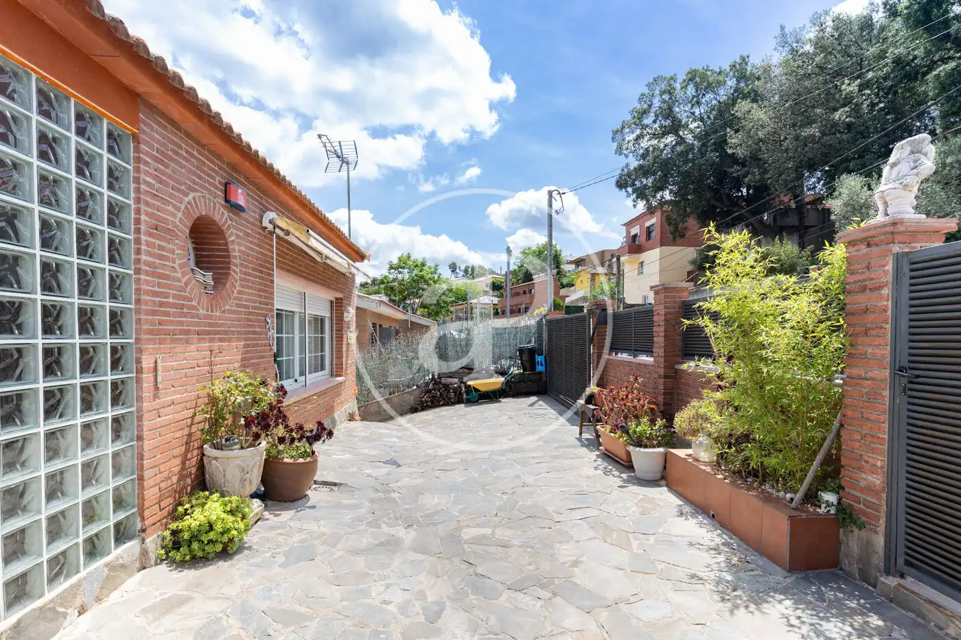 Vista exterior de Casa o chalet en venta en Terrassa con Aire acondicionado, Calefacción y Jardín privado