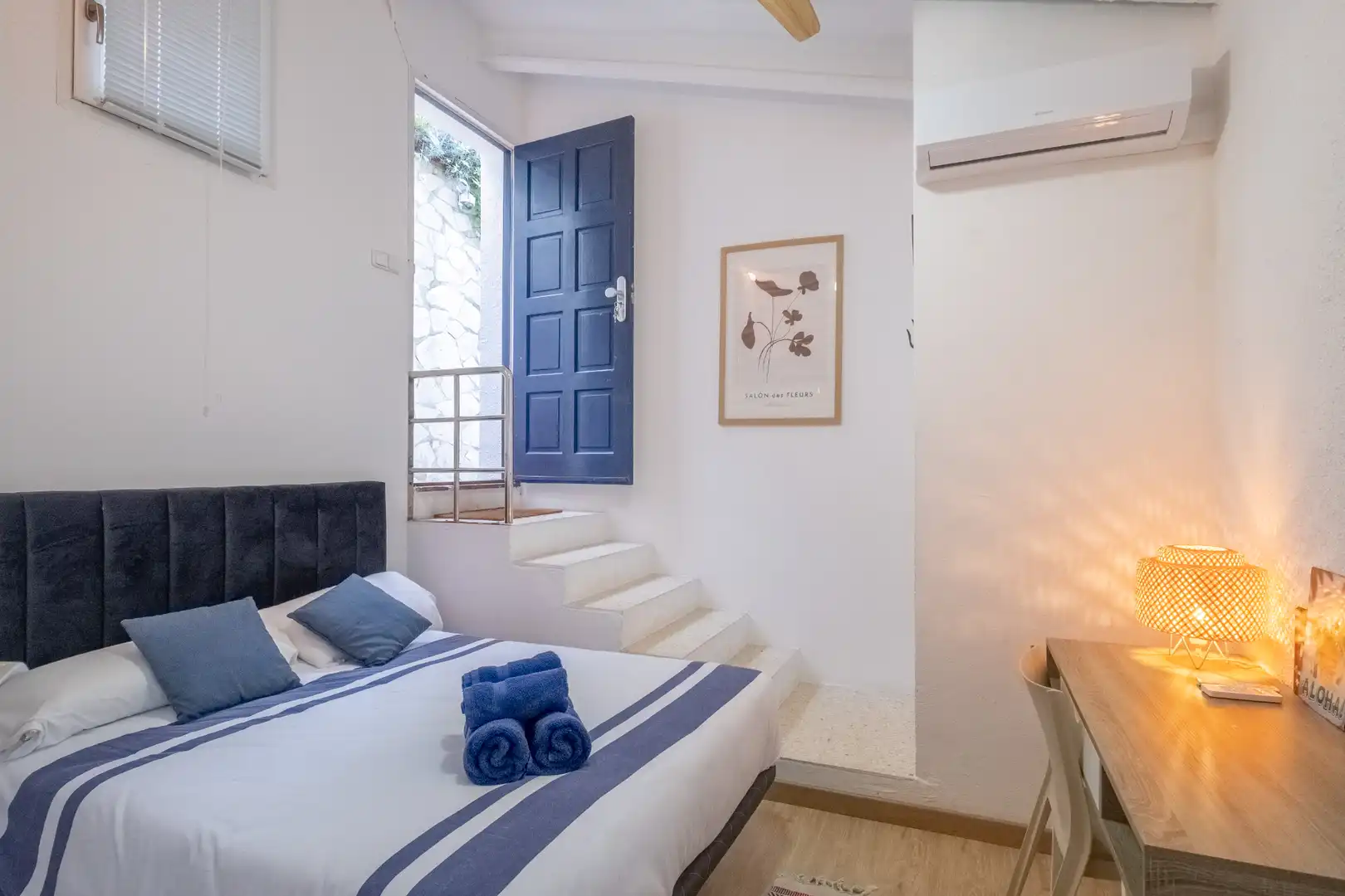 Schlafzimmer von Einfamilien-Reihenhaus zum Verkauf in Begur mit Klimaanlage, Heizung und Terrasse