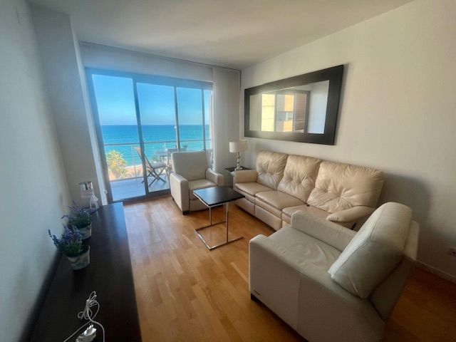 Living room of Flat to rent in Badalona  with Air Conditioner, Parquet flooring and Terrace