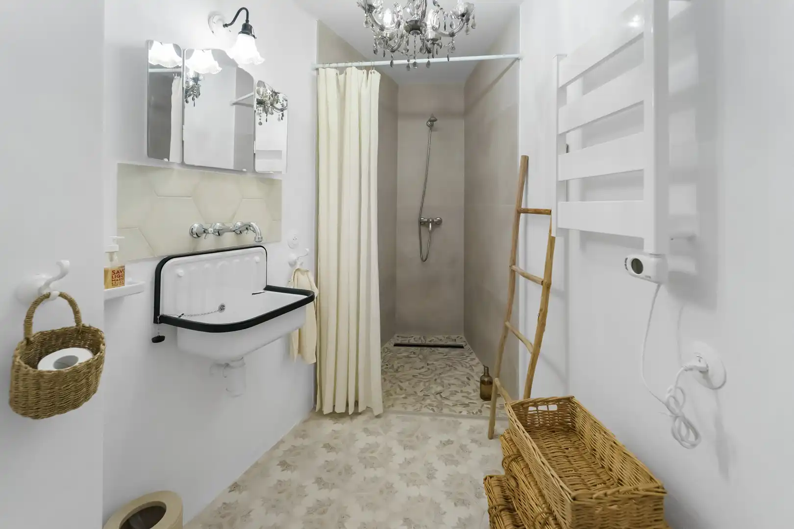 Badezimmer von Haus oder Chalet zum Verkauf in Felanitx mit Klimaanlage, Heizung und Terrasse