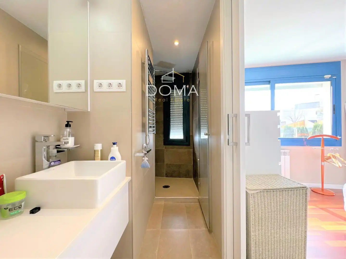 Baño de Casa o chalet en venta en Barcelona con Aire acondicionado, Calefacción y Jardín privado