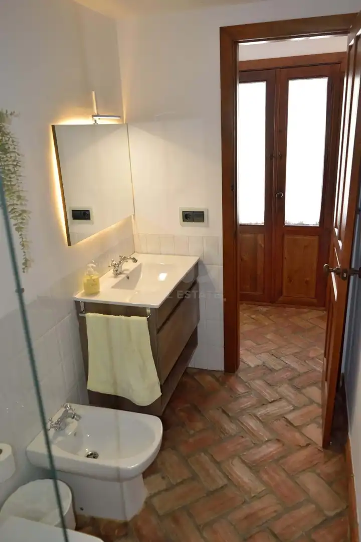 Baño de Ático en venta en Écija con Aire acondicionado, Terraza y Piscina