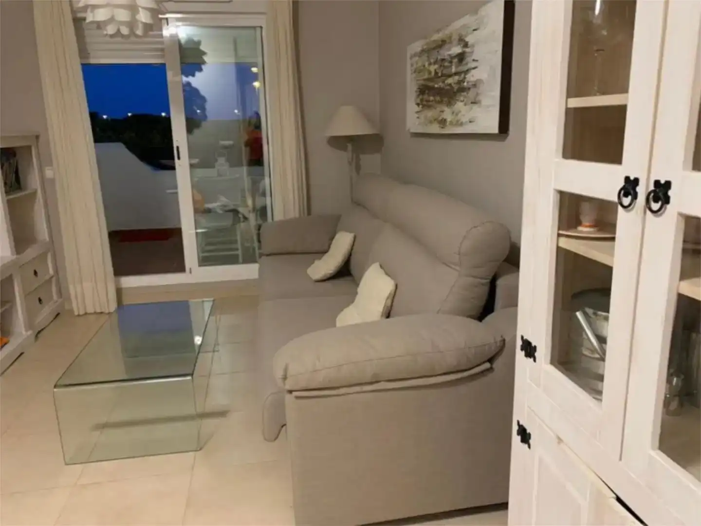 Wohnzimmer von Wohnung zur Miete in Rota mit Klimaanlage, Schwimmbad und Möbliert