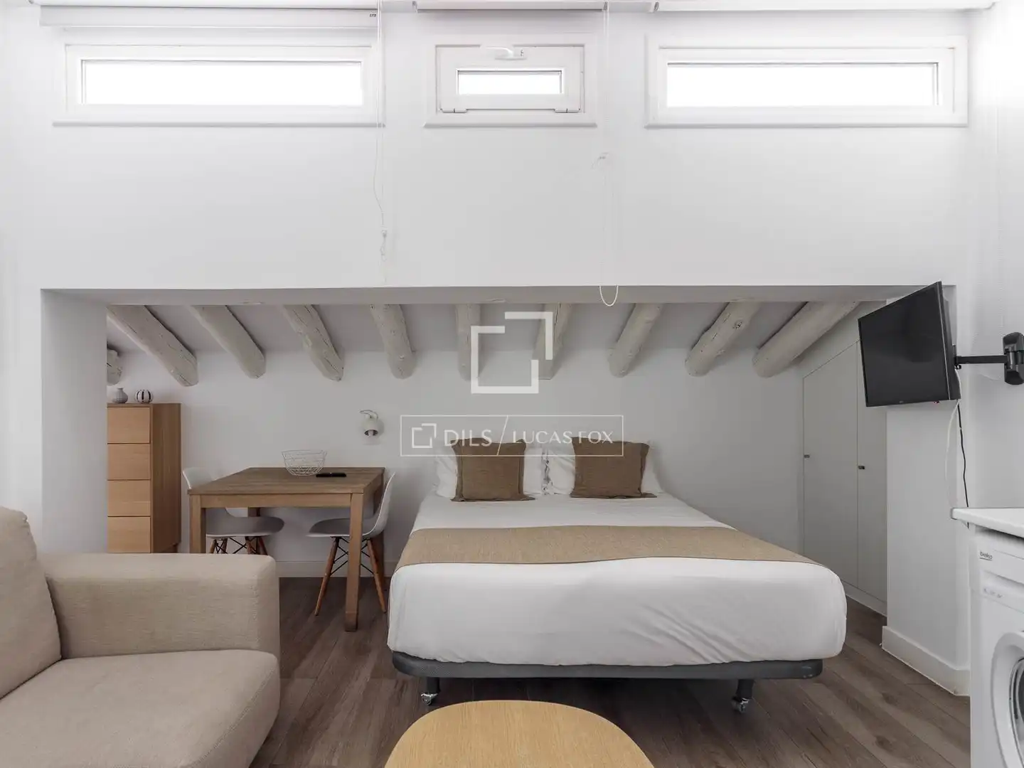 Habitación de Piso de alquiler en Pozuelo de Alarcón con Aire acondicionado y Amueblado