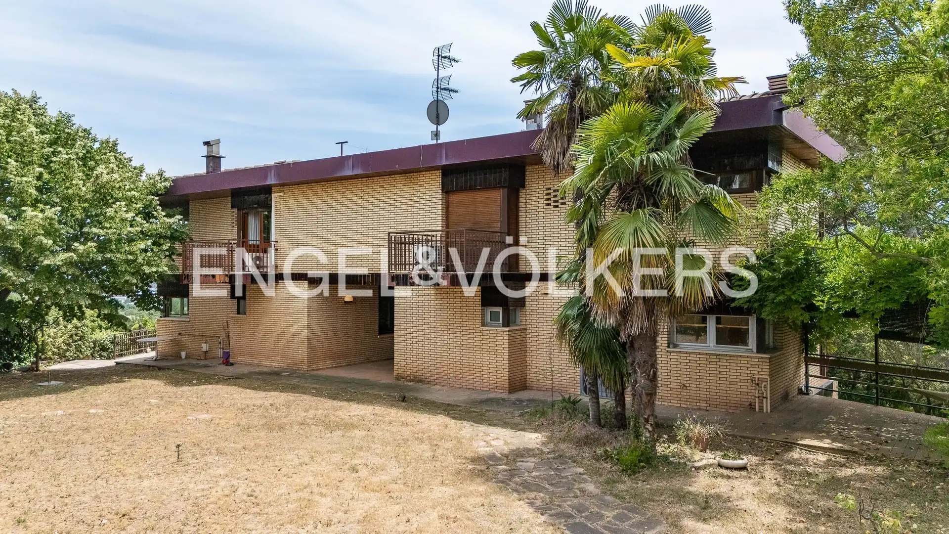 Vista exterior de Finca rústica en venda en Manresa amb Calefacció, Jardí privat i Terrassa
