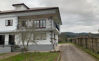 Exterior view of Single-family semi-detached for sale in Vilagarcía de Arousa  with Heating, Private garden and Furnished