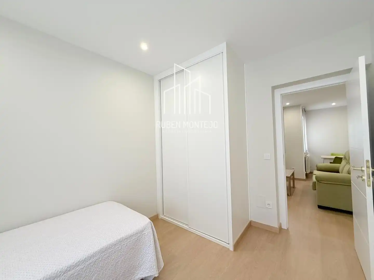 Bedroom of Flat for rent in Salamanca  with Heating, Storage room and Furnished