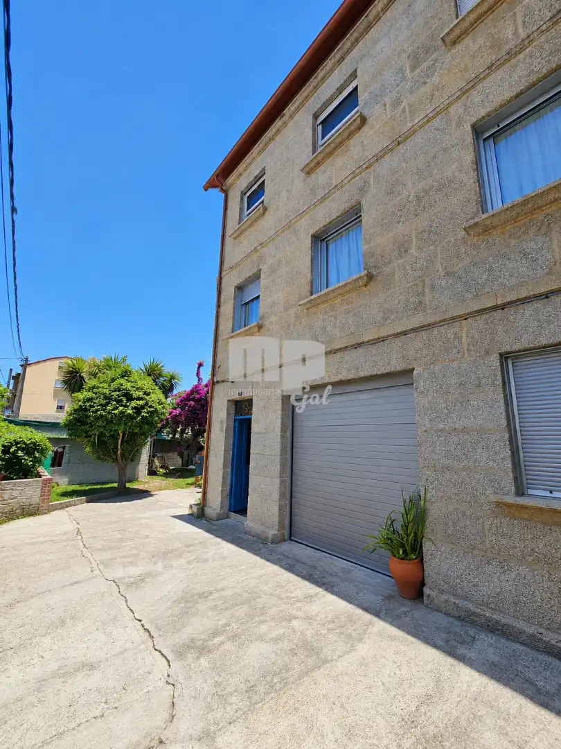 Exterior view of Houses for sale in Comesaña - Matamá