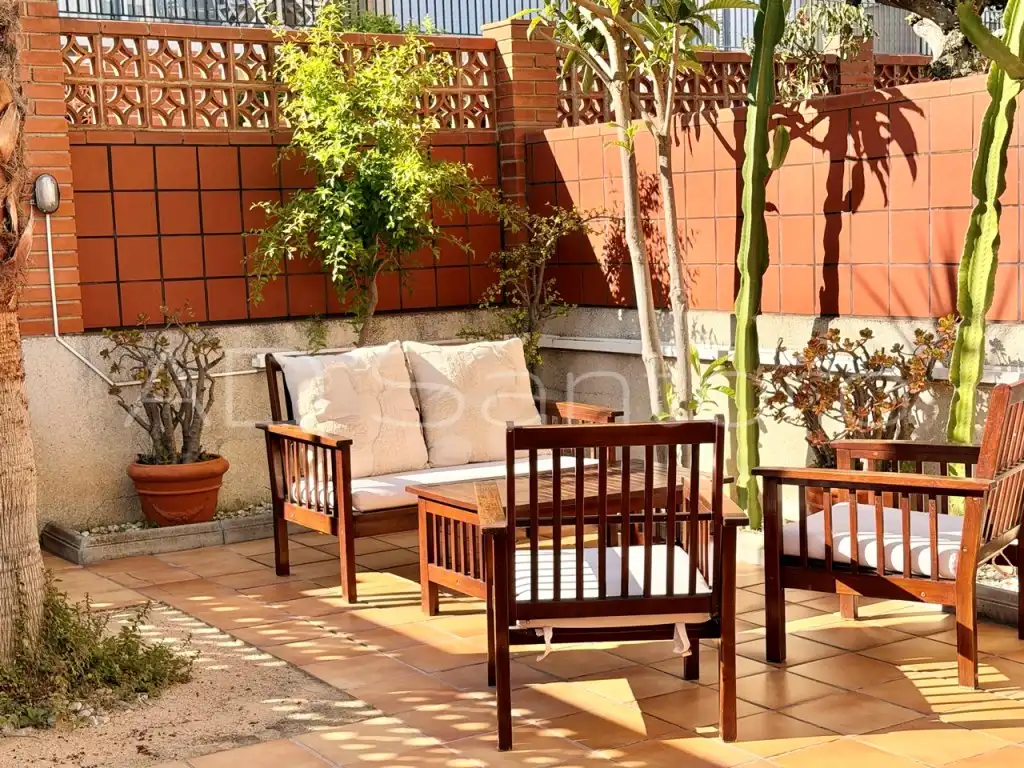 Terraza de Casa adosada en venta en Vilanova i la Geltrú