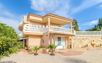 Vista exterior de Casa o xalet en venda en Olivella amb Calefacció, Jardí privat i Terrassa