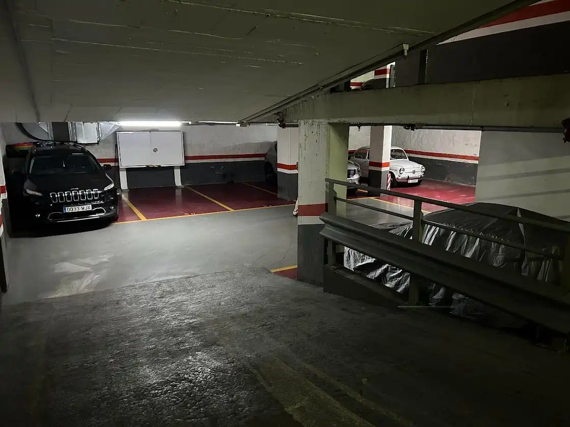 Parkplatz von Garage zum Verkauf in Barcelona