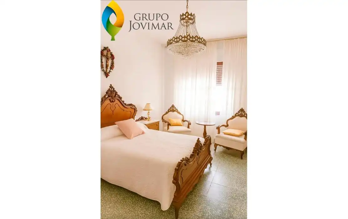 Dormitori de Planta baixa en venda en Guadix amb Jardí privat, Parquet i Terrassa